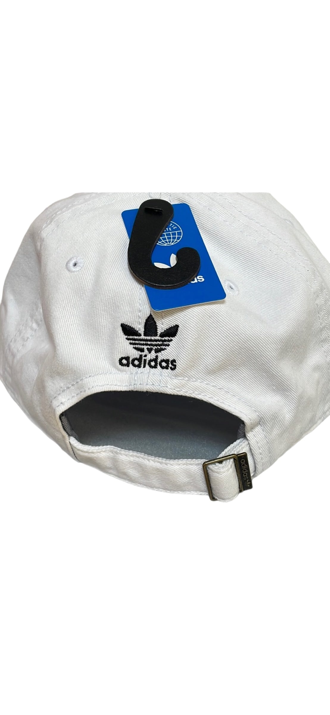 Adidas- original relaxed strap back cap 🧢